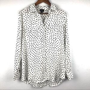 Who What Wear Button Up Blouse Size M